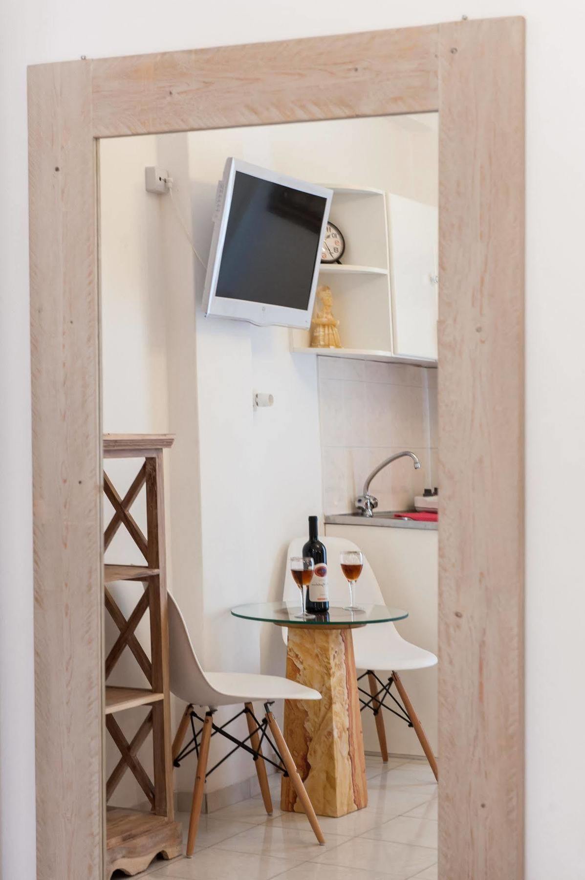 Maria Studios * Parikia (Paros)
