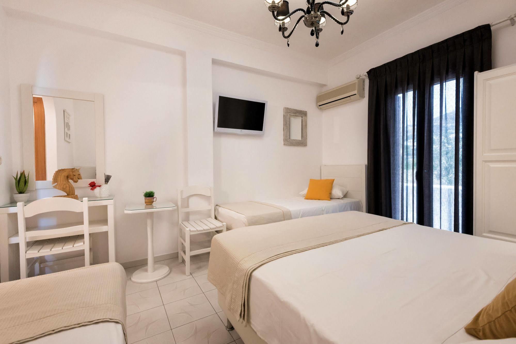 Maria Studios Apartment