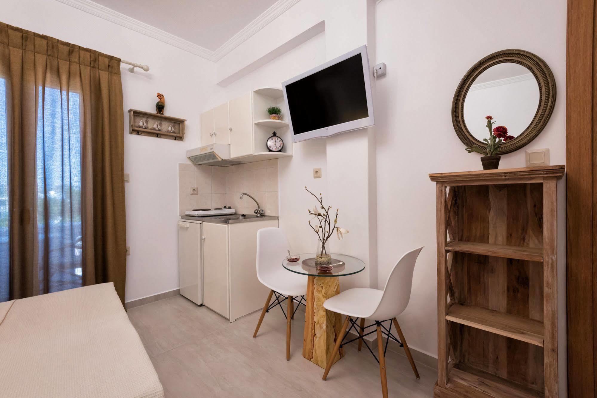 Maria Studios Apartment